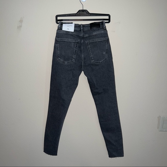 ZARA Women: The 80s Skinny Jeans in Tampa Black - Picture 3 of 3